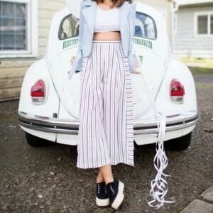 Doe & Rae Stripped Wide Leg Capri Pants